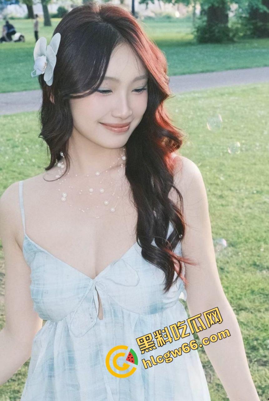 湖南大学清纯女【王丽】被操成狗，男友暴力口交多姿势爆操，小穴夹得死死，贱叫声听了就想操！-12