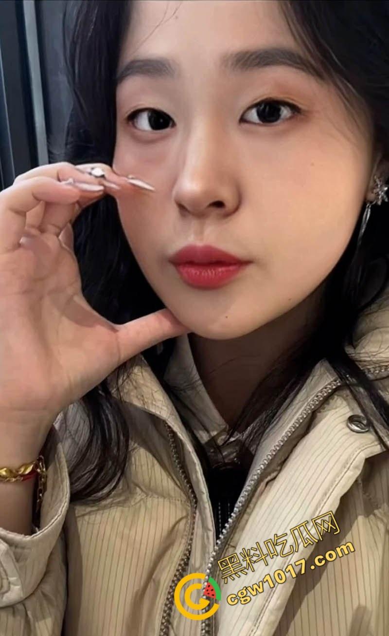 湖南师范大学母狗【张玥】性爱视频被曝！腿长腰细性感妖娆，多姿势爆操白浆四溢，浓精洒满娇颜！-3