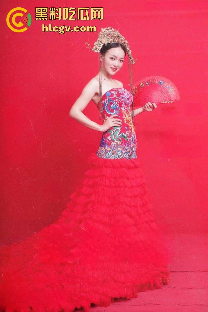 江苏南京极品少妇【蒲庆林】欲求不满！老公长期出差不在，找老王日逼越暴力越爽！-5