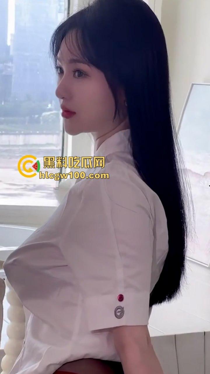 极品小嫩模【柚琪】私拍花絮来了！尺度非常大 各种露奶子露逼-1