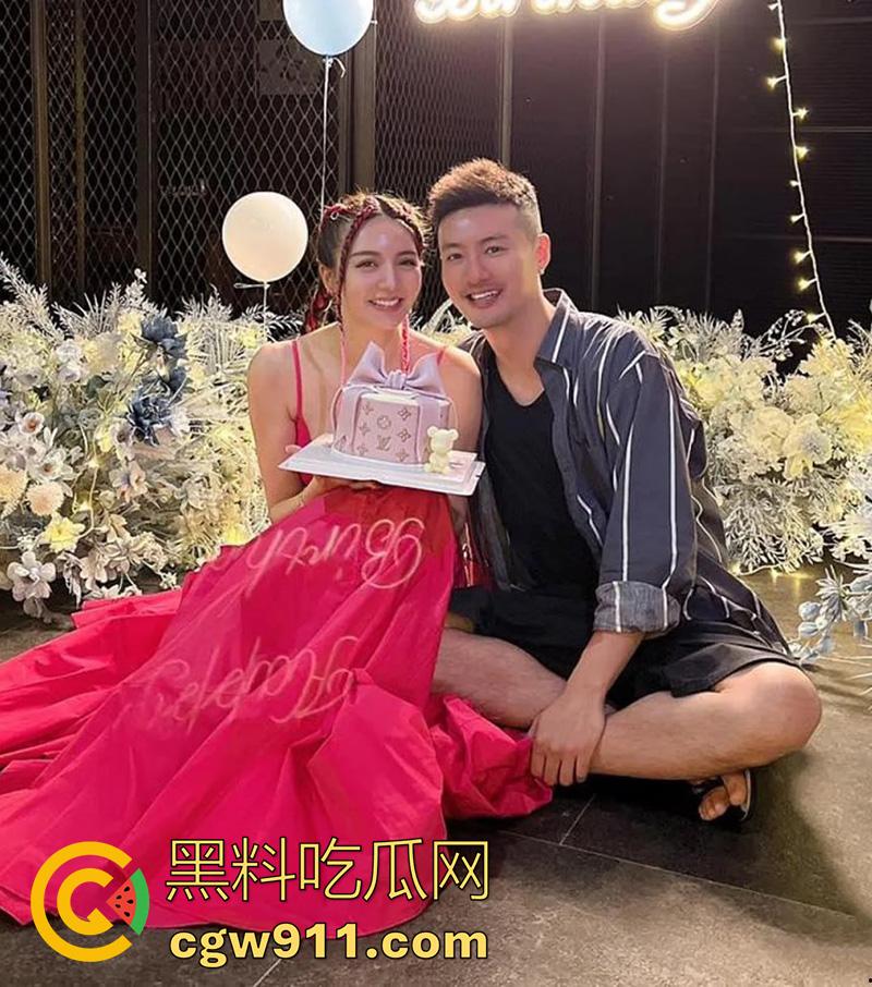 李宗瑞174长腿明星女友【吴亚馨】，被爆结婚与上海富豪姐弟恋，回顾当年她的不雅视频，这美腿真是逆天啊，绝密裸照私拍流出！-4