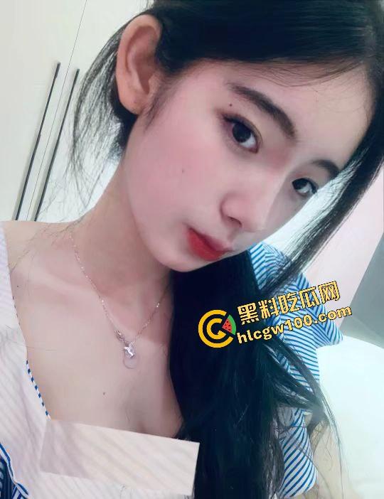 广东湛江反差人妻骚母狗【田芊羽】肉便器深喉吸鸡，大白臀全自动榨精后入！独家曝光流出！-3