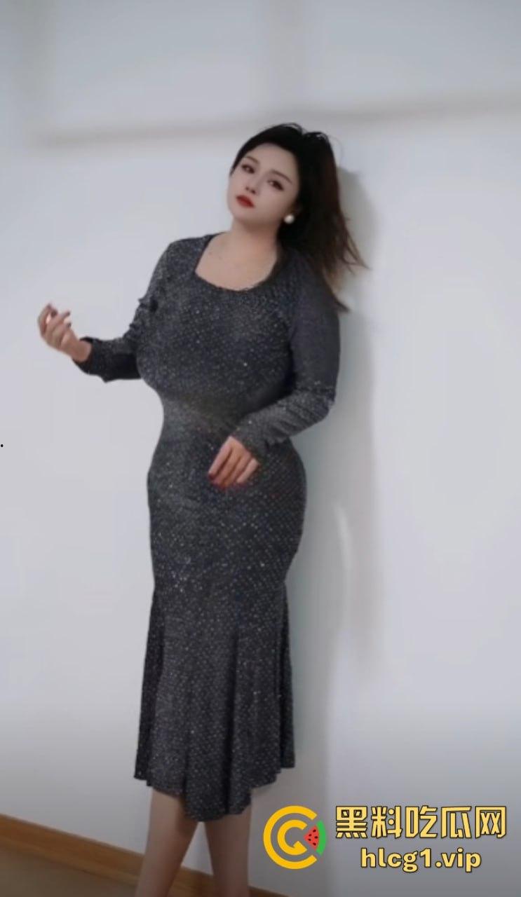 抖音爆乳网红 刘雯房车生活 雯太师最新啪啪无套内射 一起来感受一下比头大的巨乳！-4