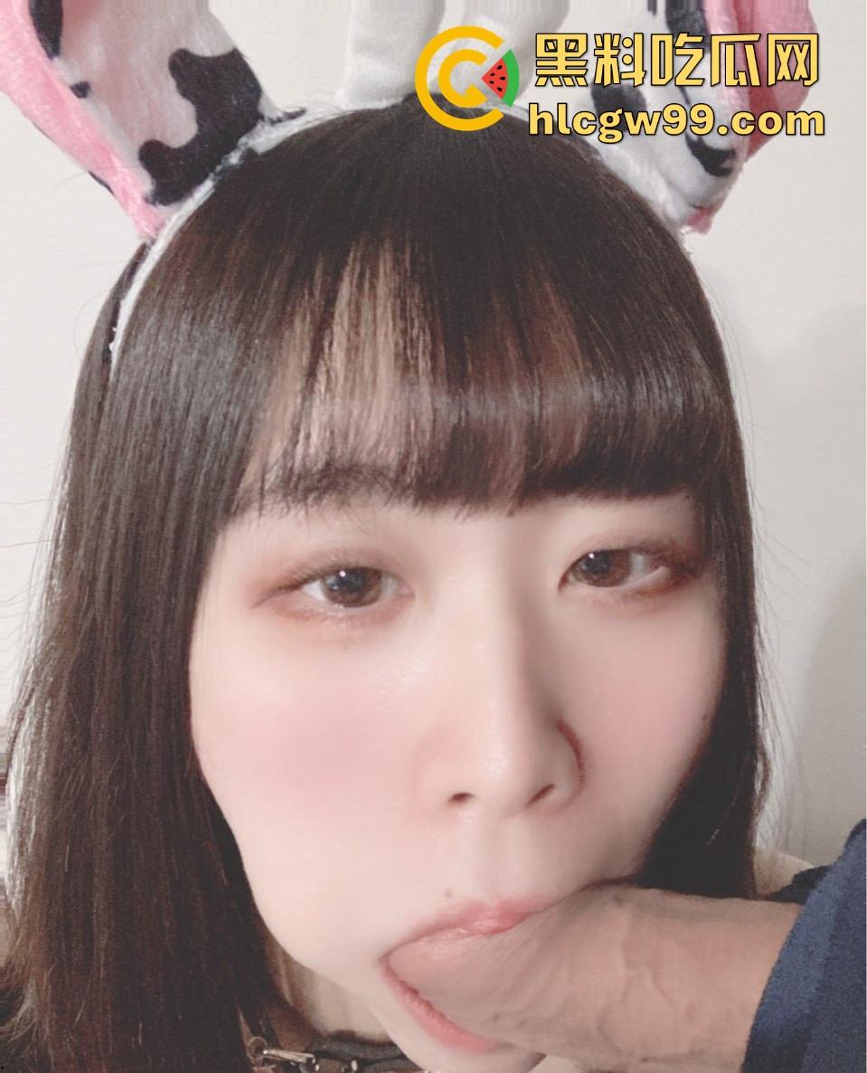 高颜值美乳福利姬【夏美酱】人前清纯人畜无害，网络上却是求操的肉便器，被群P凌辱，按住头爆操深喉！-13