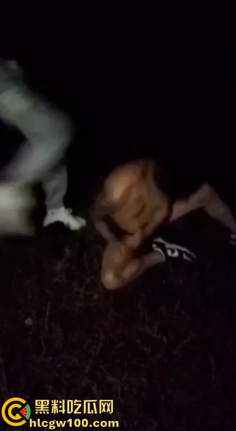 上海市番禺路健身房30多名员工集体被卖到妙瓦底敲键盘。女的送去红楼学习开火车-32