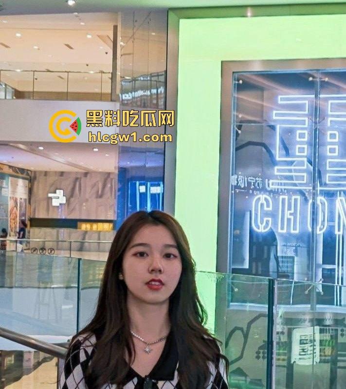 重庆骚货『严乐怡』母狗转型记全过程曝光！从高冷妹子到暴力口交滴蜡专家，女人开发出来才知道多骚！-5