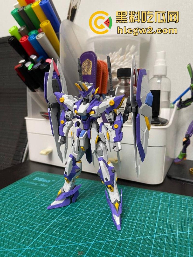 大型崩溃现场！高达爱好者男子与老婆吵架 上万模型珍藏被老婆砸毁 看完血压飙升！-10