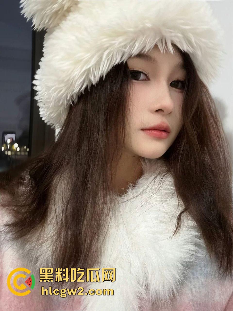 学生时期的校花级女神【傅慧蓉】进入社会堕落成母狗！从仙女下凡到跪地舔狗，金钱掀翻婊子的虚伪面具！-2