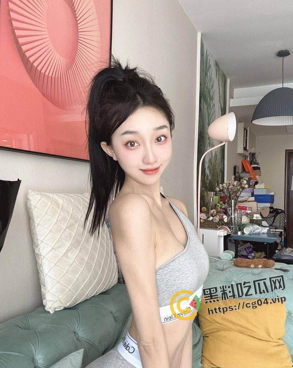 北京邮电大学校花 【曾媛】 反差婊视频曝光 每天都要舔蛋蛋-4