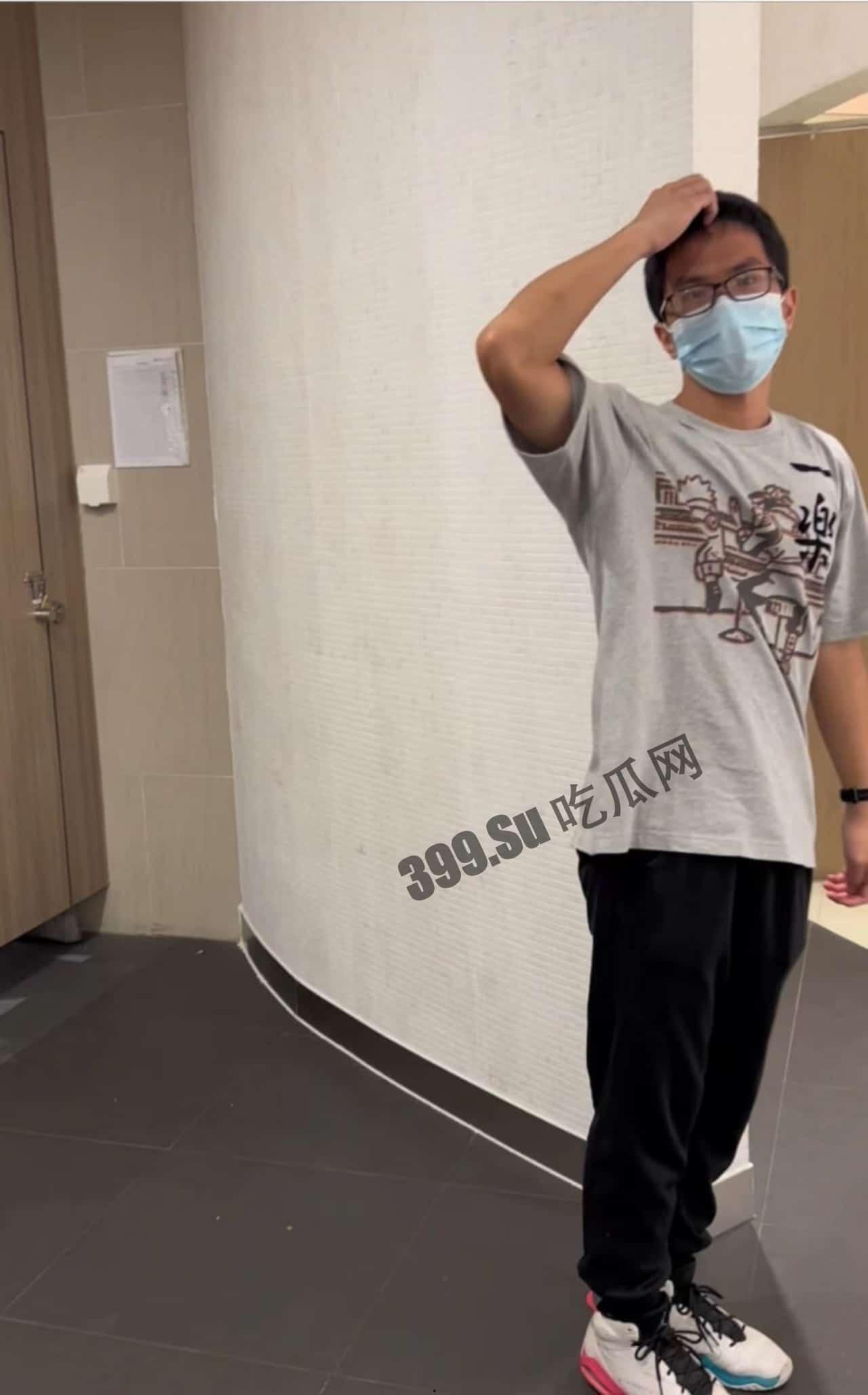 #浙江 #杭州 #怡丰城 变态男女厕所 #偷窥 女生上厕所被拍现成-5