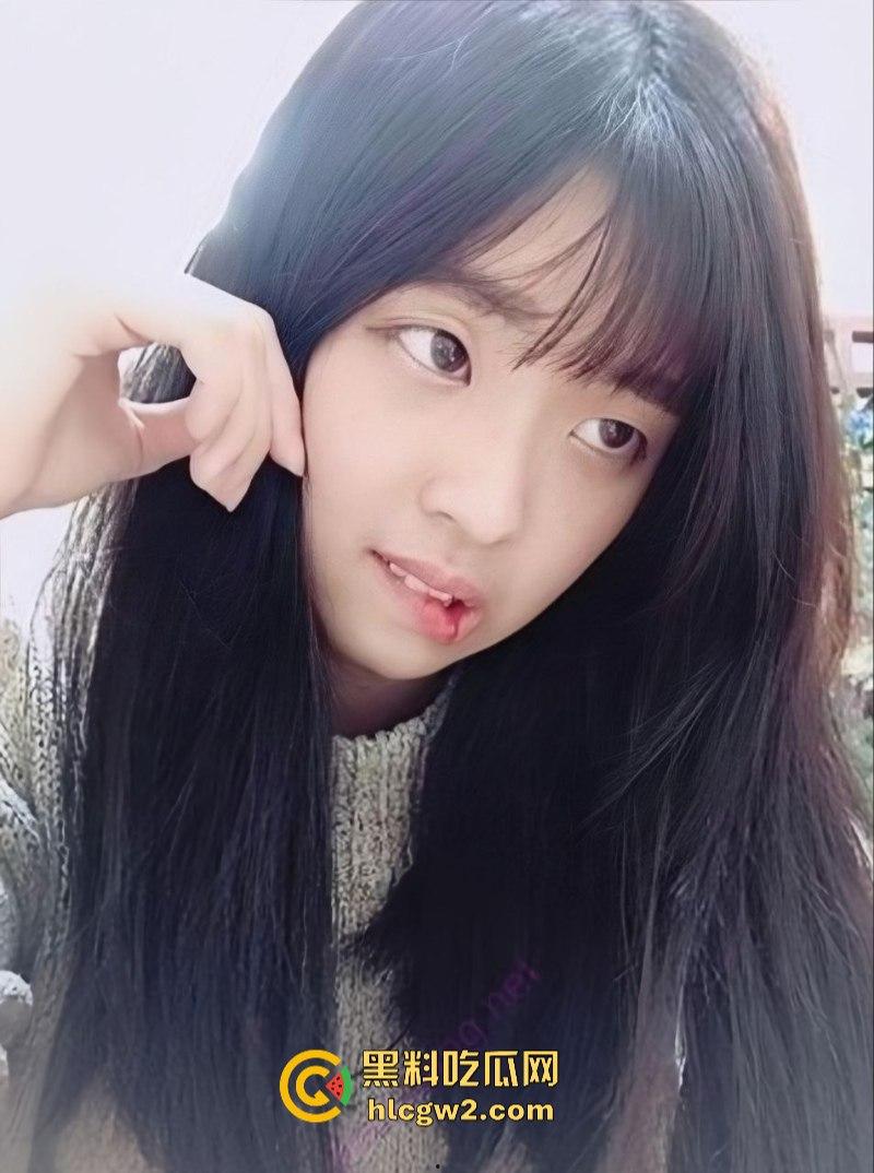 独家黑料！陕西师范大二学生【陆云娇】为挣零花钱给老男人做性奴 表面傻白甜人后骚浪贱-6