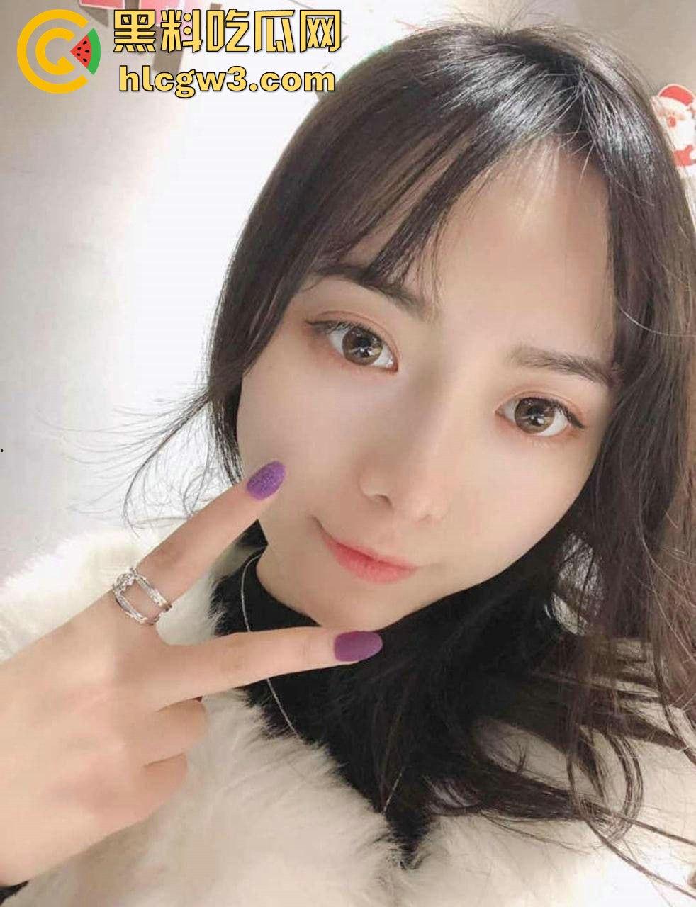 四川传媒学院清纯女大【朱姝君】翻车，清纯人设崩塌，背着男友偷偷被富哥包养，反差骚到炸！-16