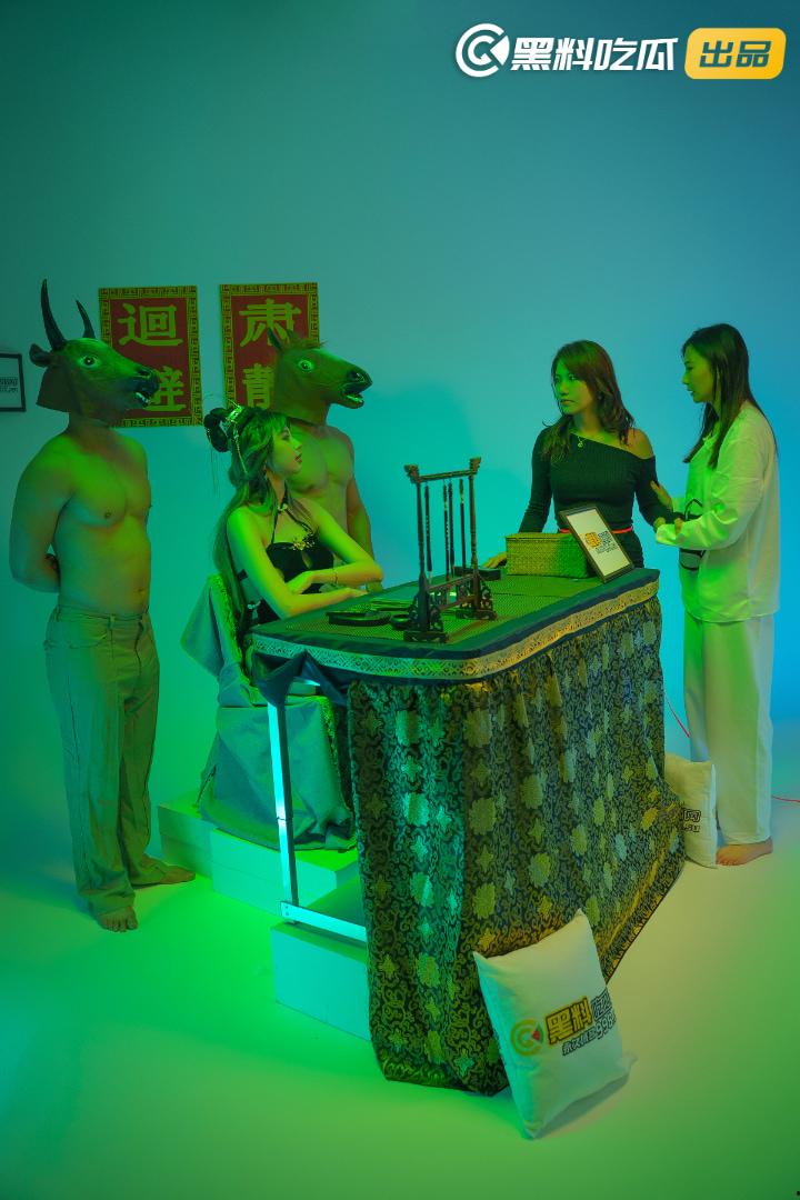 黑料吃瓜网出品-《大小S超时空重逢:多P鏖战淫乱地府》EP03-五一特播短剧!-5