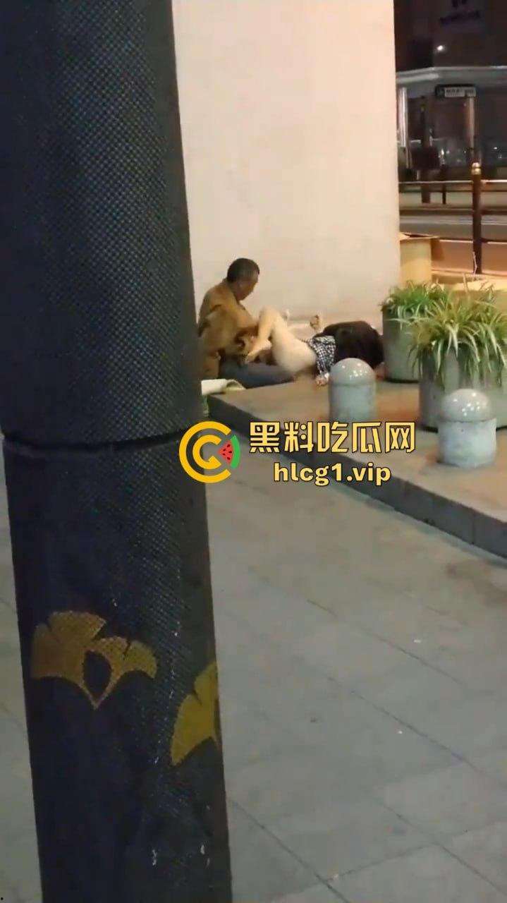 醉酒女孩惨遭流浪汉毒手！大阪捡尸强奸无套内射，恐怖现场曝光！-7