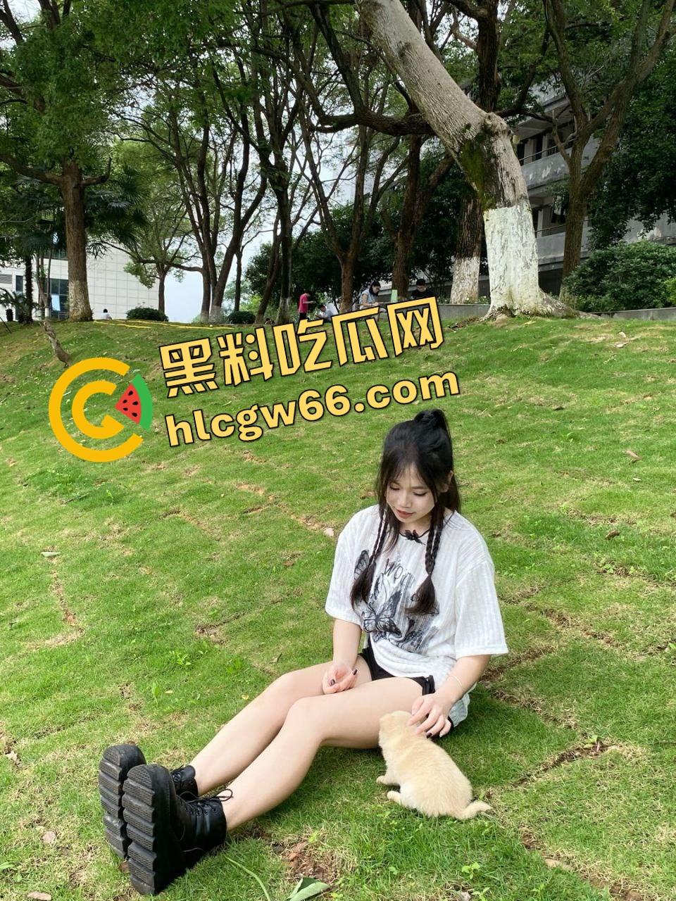 芜湖皖南医学院『杨萌萌』分手一个月又被我操了，嘴上说是纯爱逼，结果酒店里自己撅着腰让我内射！-2