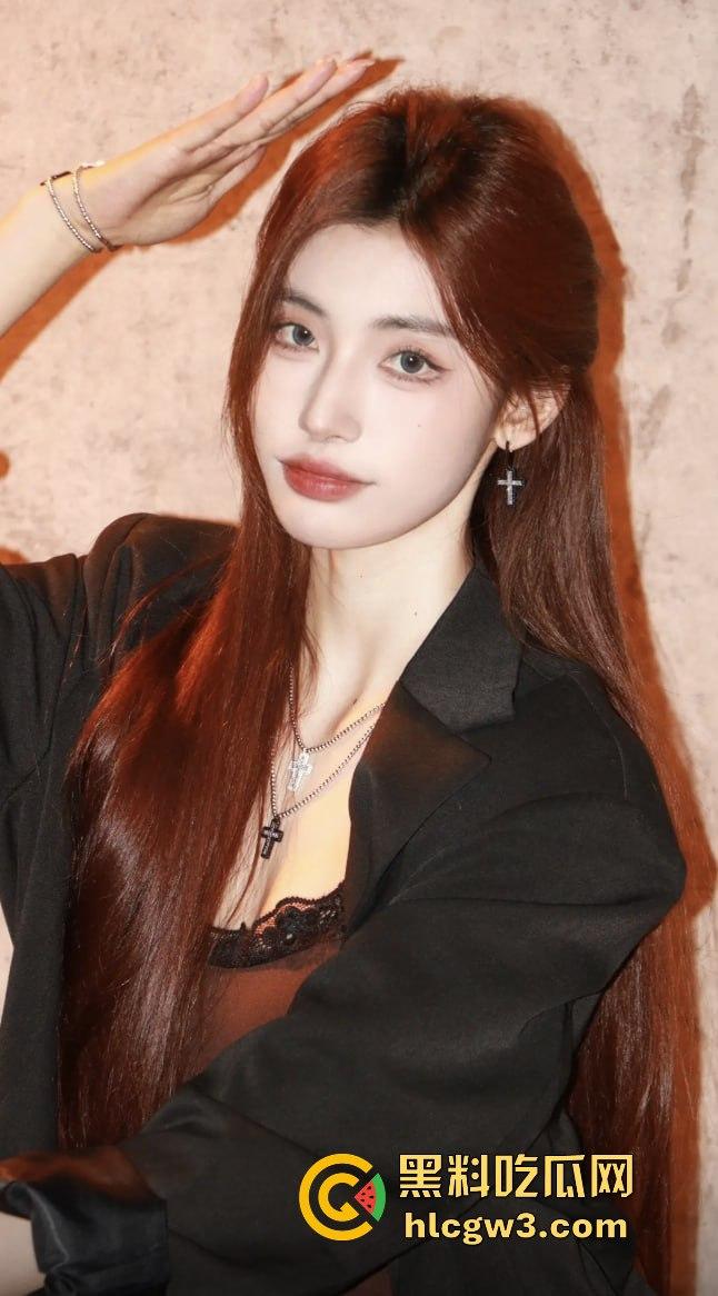 抖音270万网红【啵啵大人】榜一大哥睡衣现身，小狼狗也没放过，大哥被绿直接放视频实锤，独家爆料！-7