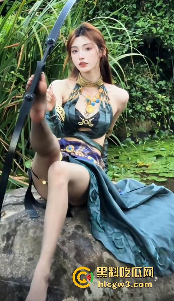 抖音270万网红【啵啵大人】榜一大哥睡衣现身，小狼狗也没放过，大哥被绿直接放视频实锤，独家爆料！-9