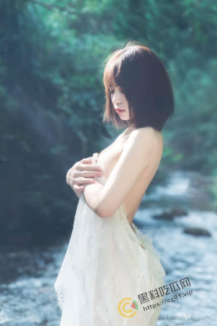 抖音 记录美好生活  #晓晓可可爱 一个有着自拍癖的猪猪女孩-2