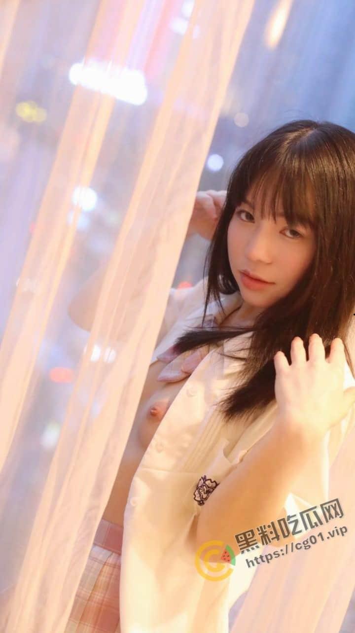 抖音 记录美好生活  #晓晓可可爱 一个有着自拍癖的猪猪女孩-14