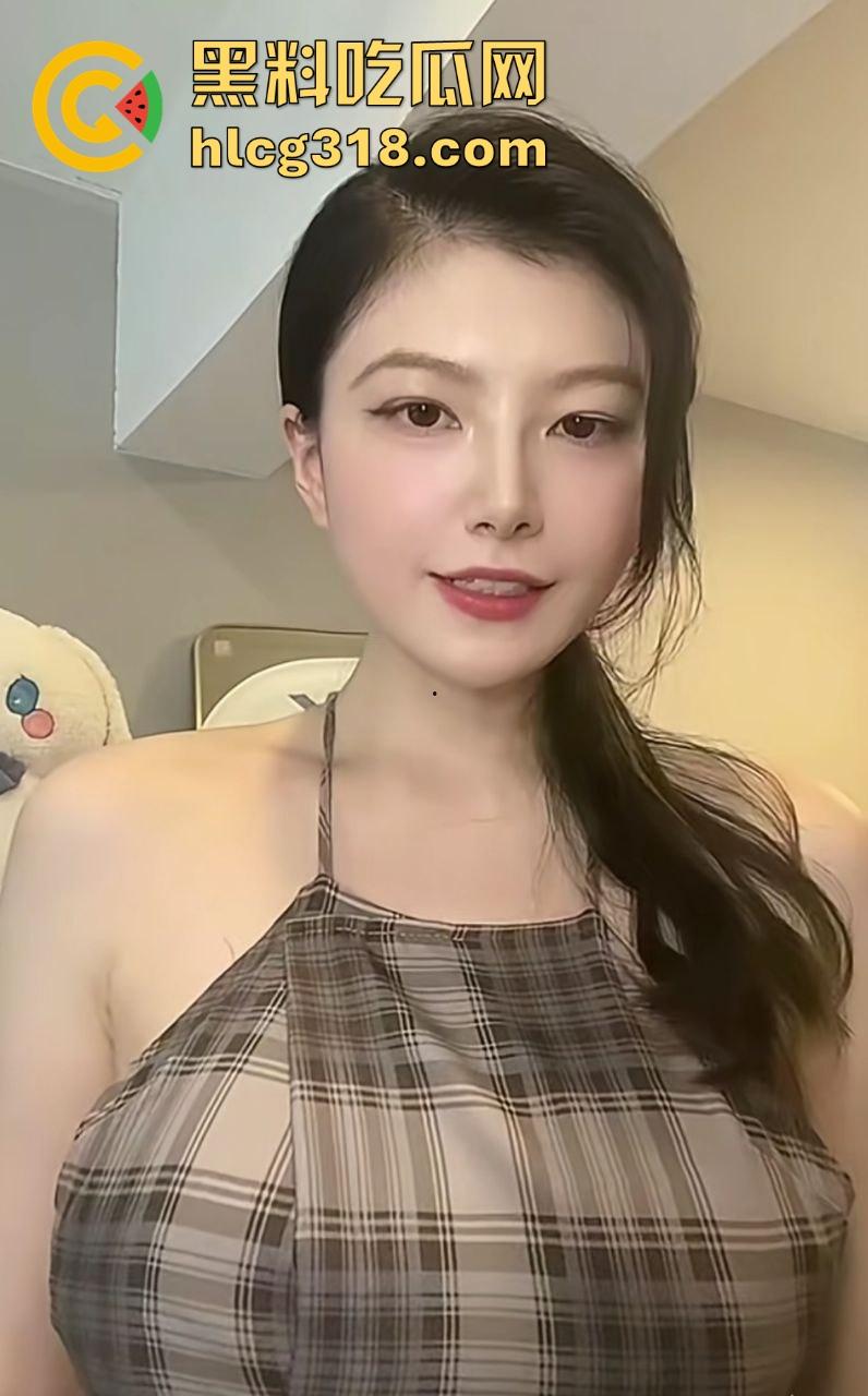 抖音极品网红【枫夫人】性爱视频曝光！顶级巨乳反差御姐，瓦学弟你们的妈妈来了！-6