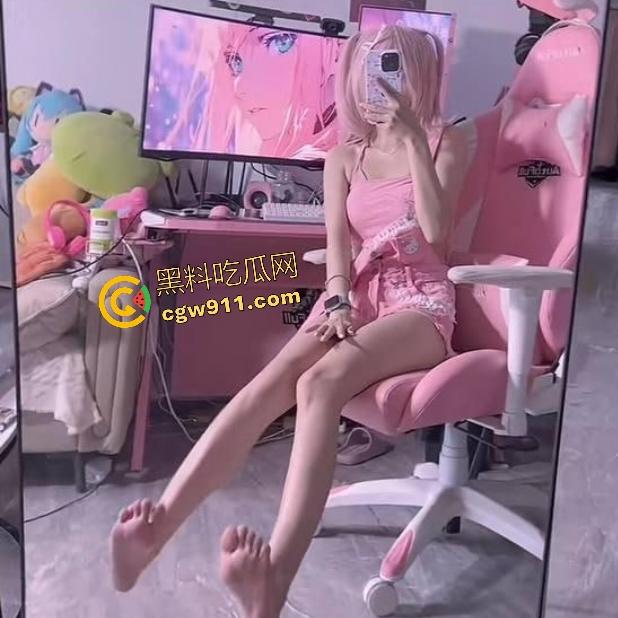 抖音萝莉网红【晗堡包】,线上引流线下卖逼!变人人可操的淫娃,女仆装白虎嫩逼吸大哥精子!-2