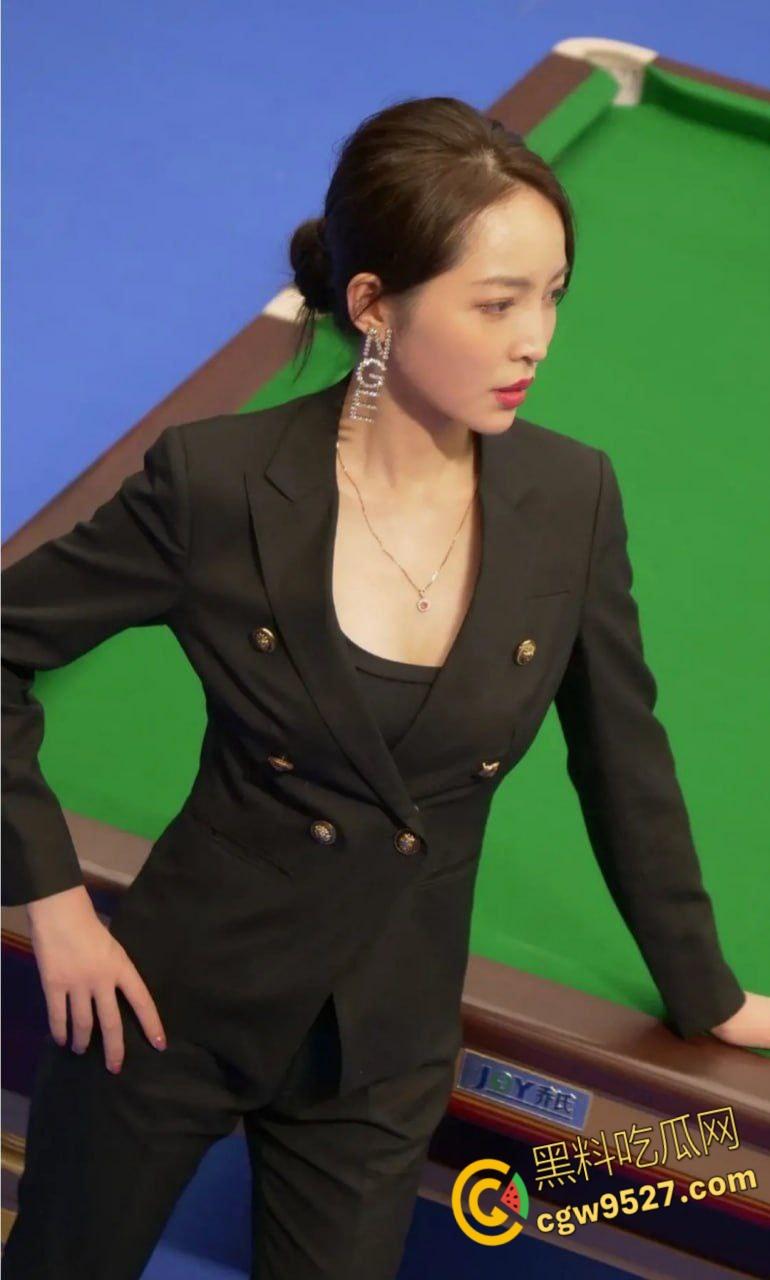 台球金牌裁判【王钟瑶】,与姐夫床上偷情,惨遭丈夫结婚当天播放,外表高冷玉女,床上母狗一只 !-4