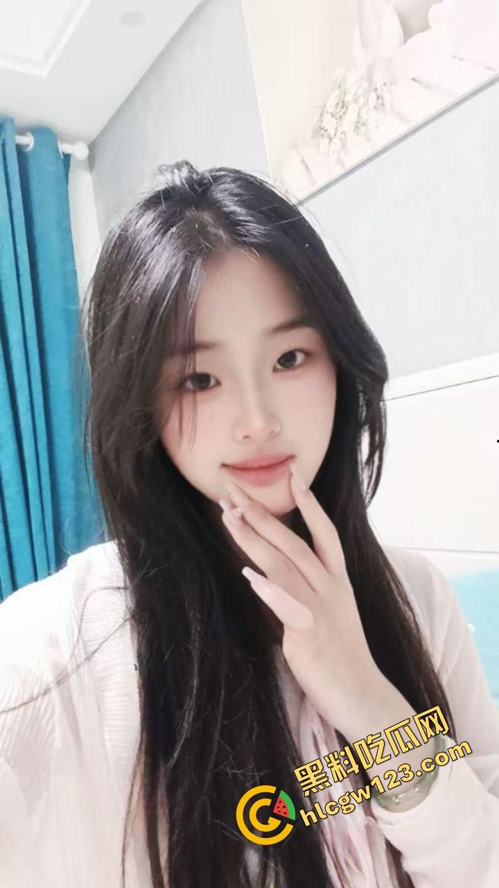 怒火攻心版路边操逼现场曝光,小伙脱裤就插当街透女友批,环卫大爷看傻,快枪十秒完事操完提裤就走!-2