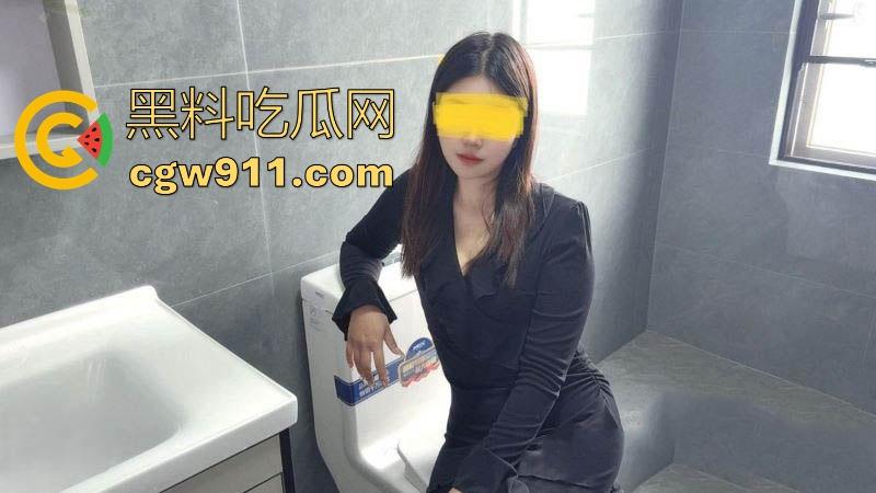 海角乱伦!酒店3p换妻老婆直接被玩坏,巨乳骚逼疯狂揉搓,猛男怒草50分钟,最后哭着求饶!-4