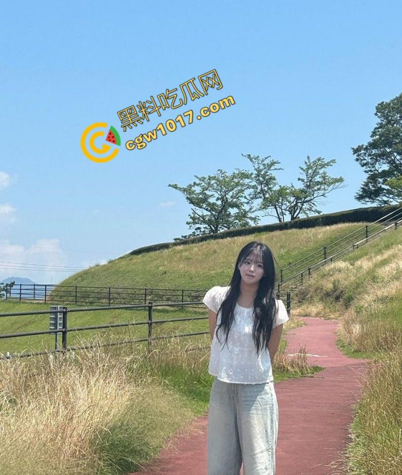 浙江台州护士【邓艺涵】性爱私拍流出，白衣天使秒变淫娃荡妇，男友各种凌辱调教，让人大开眼界！-1