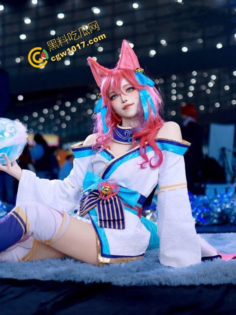 上海二次元火辣少女被金主狠操视频流出！丰胸翘臀，淫声不断，精液糊满娇颜，媚态横生，极致淫荡！-3