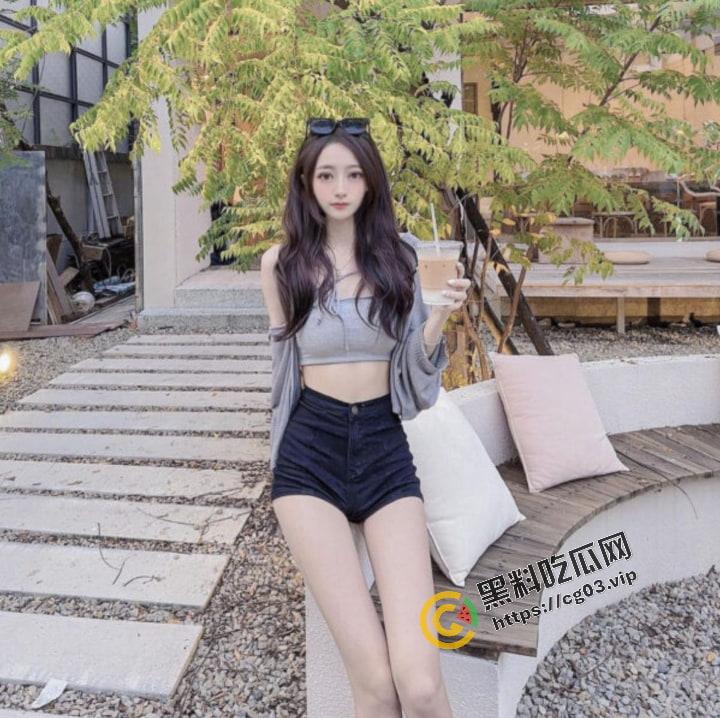 台湾5姐妹去旅游 在酒店随机互拍全裸洗澡片 视频遭流出 有台湾的瓜友知道她们的社交号吗-9