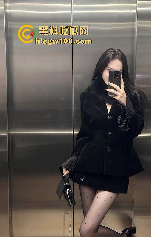 湖南郴州【许多多】老师搞师生恋勾引男学生上床,被家长发现曝光大量聊天记录跟视频。-17