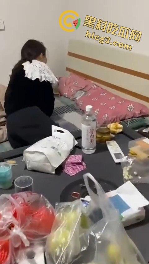 捉奸捉到奸夫淫妇现场!网友发问:为啥不先离婚?-5