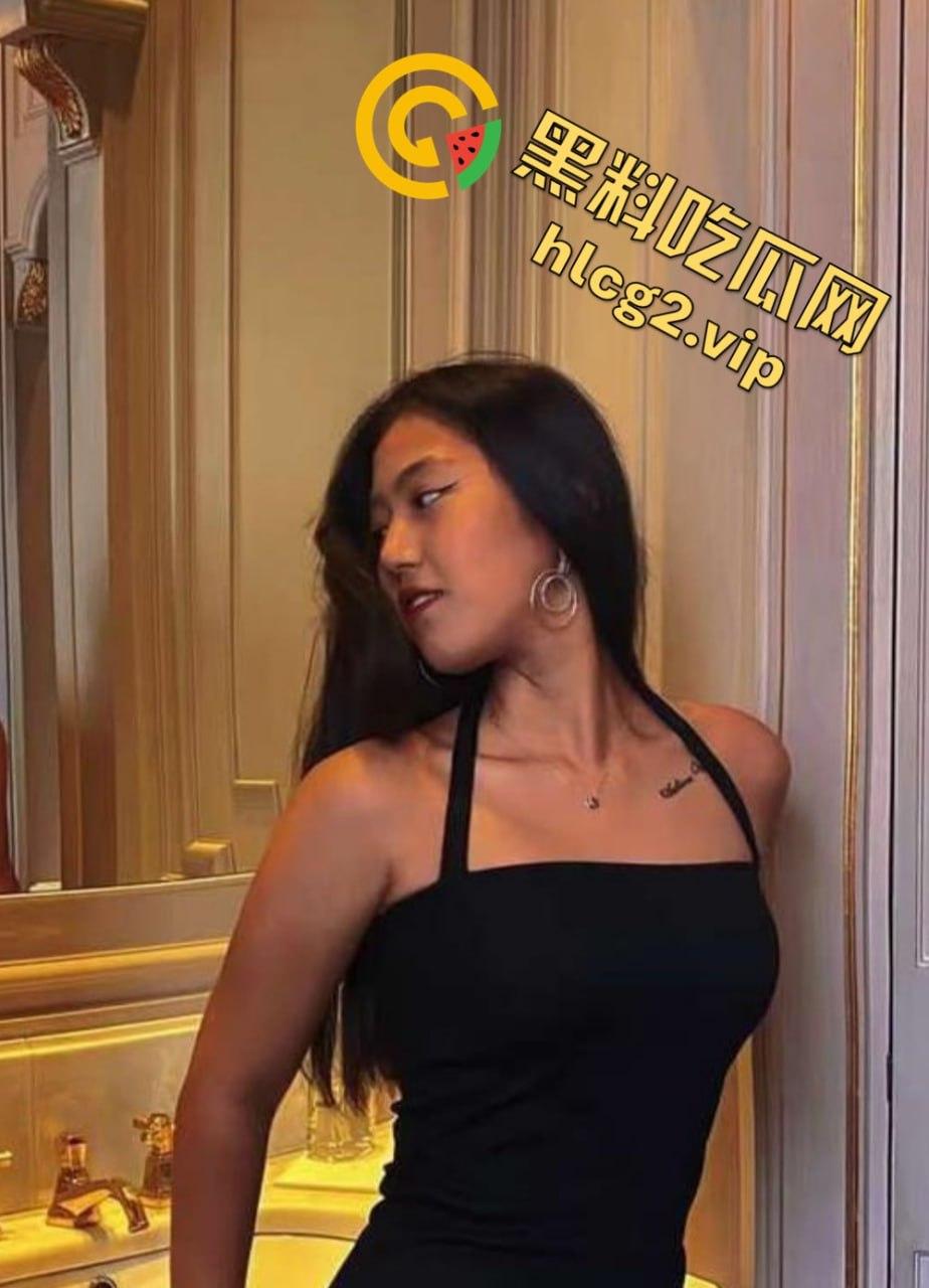 美国华裔黑皮学生妹『唐容蓉』自拍自慰视频泄露！完美身材成为洋爹极品炮架！-4