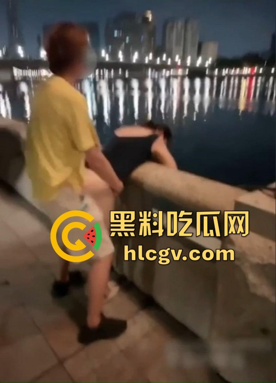 广州塔无套操B打卡骚操作!操B打卡猛如虎草到广州塔都黯然失色,兄弟化身提莫队长上岗随时喊撤!-9