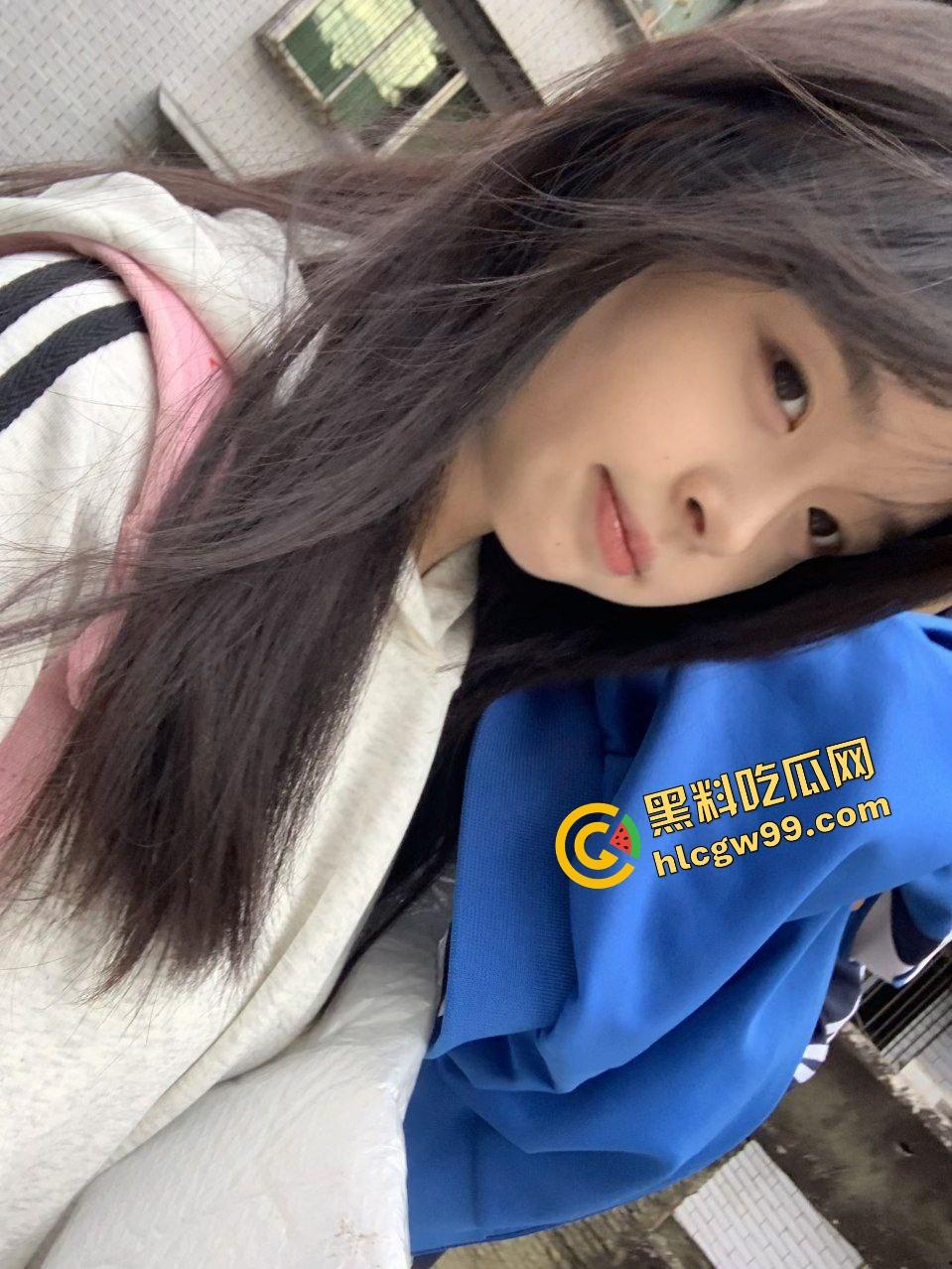 河南艺术职业清纯学生妹【罗莉】一线天粉逼为艺术献身,配合大哥用香烟插逼吸烟!独家曝光流出!-3