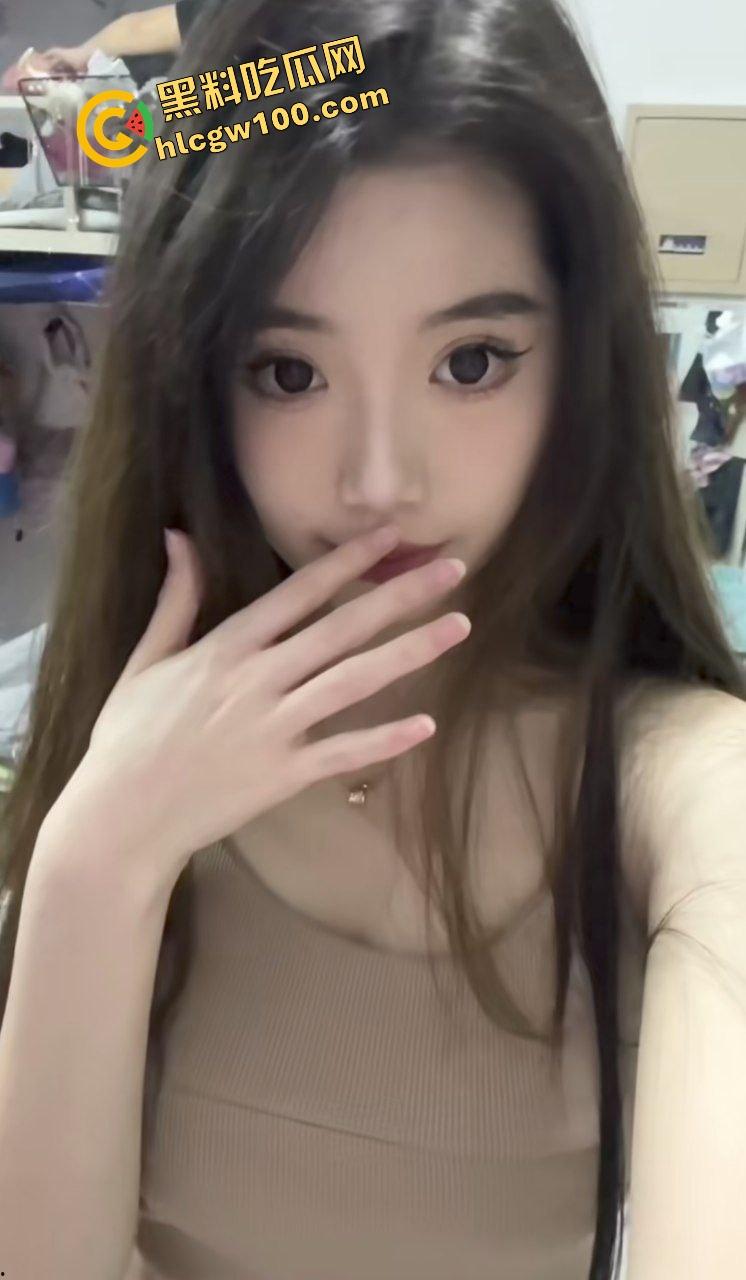 青岛职业高挑炮架女大学生【胡紫瑜】包臀裙高档酒店激情约炮 直插骚逼直晃奶!独家曝光流出!-4