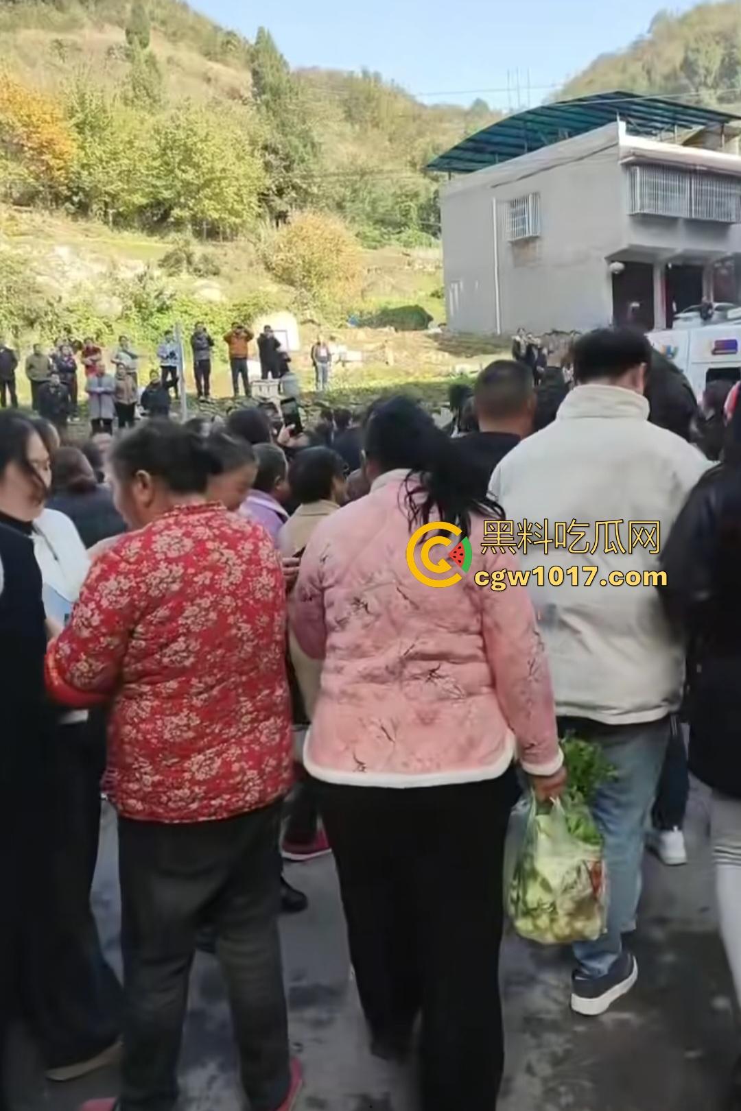 11月25日贵州习水温水偷盗140万现金的落网嫌犯指认现场，现金全数追回警方通报成功破案，不知能否还给需要的人？-8