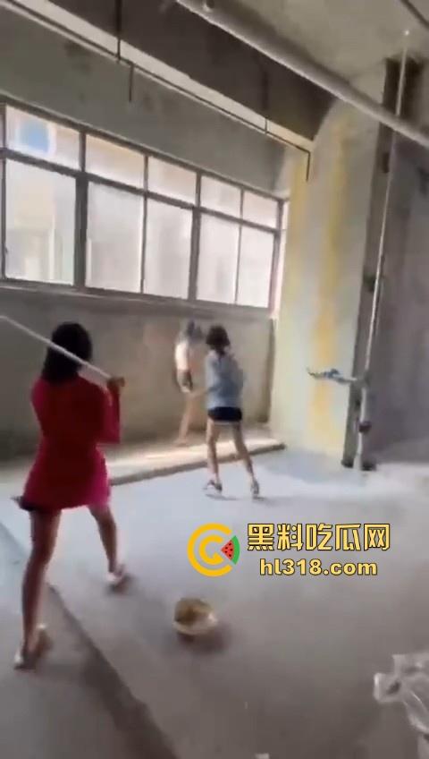 四川江油霸凌事件!持着母亲是公安局副局长就随便霸凌残疾人的孩子?还诱导其父签谅解书,激起民愤!-12